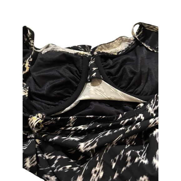 Miraclesuit Labyrinth Knot Tankini Top Black White Ikat Print Women Size 16 Swim - Picture 6 of 8